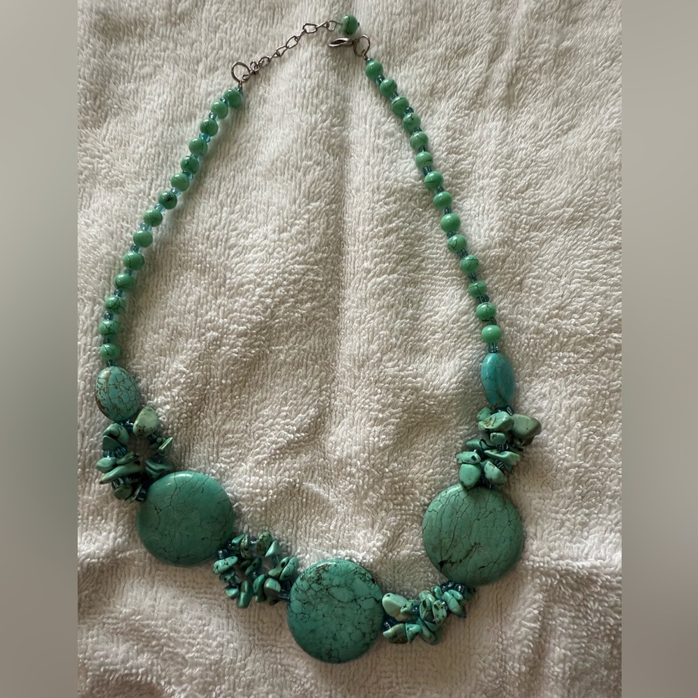 Women’s Turquoise green Necklace adjustable